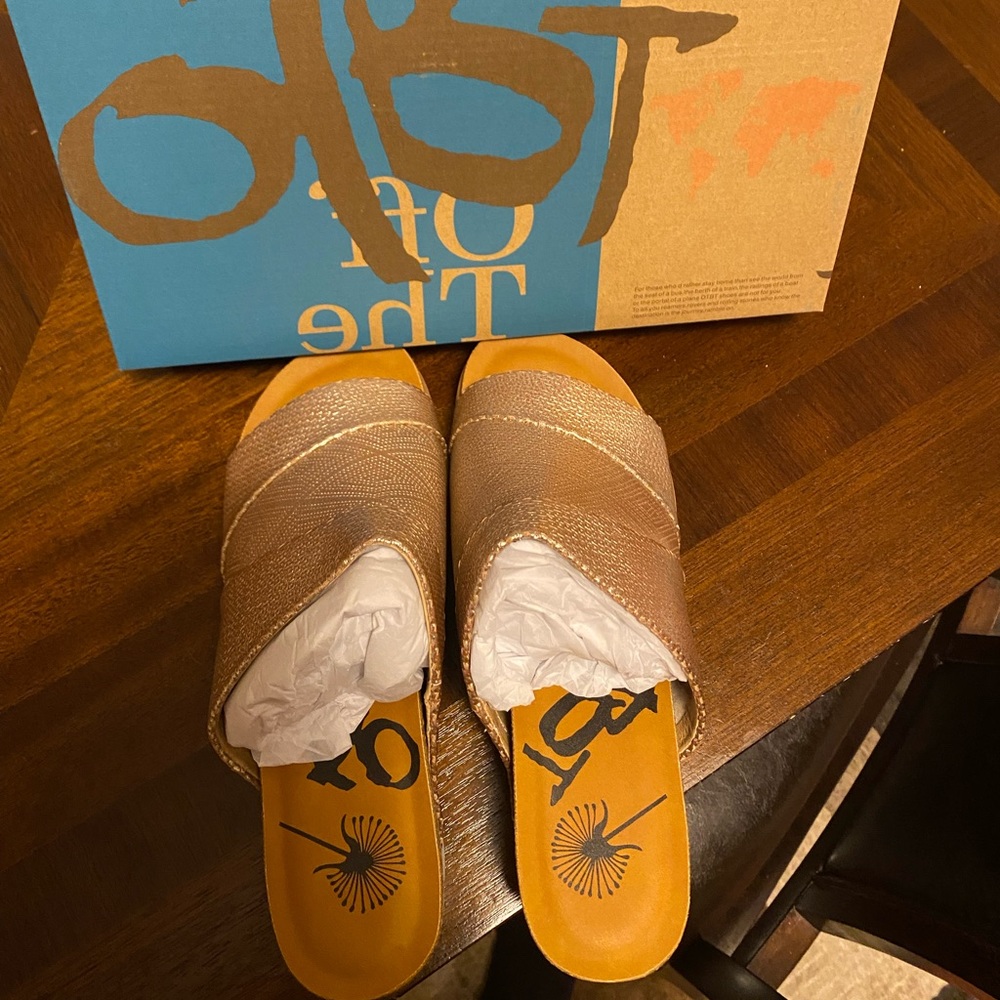 Brand new sandals